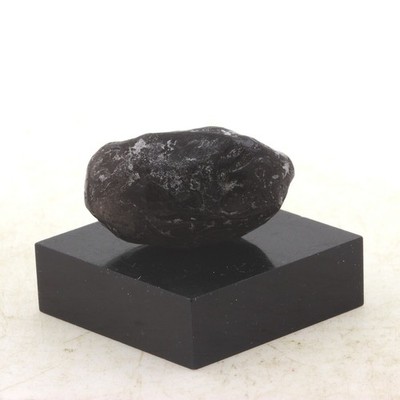 Obsidian Träne des Apachen. 33,0 ct. Arizona, USA.