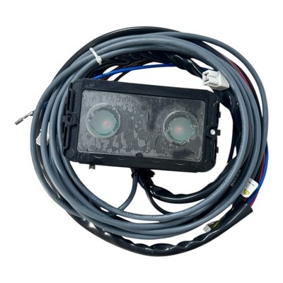 Tecma T-PF-P11M2C3, Two Button Flush Control Panel (Missing Face Plate )