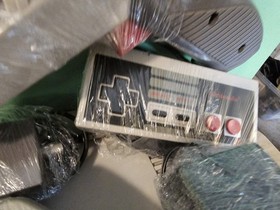 Nintendo NES Console Bundle Zelda Gold Game Genie Controllers Games Tested!!! 