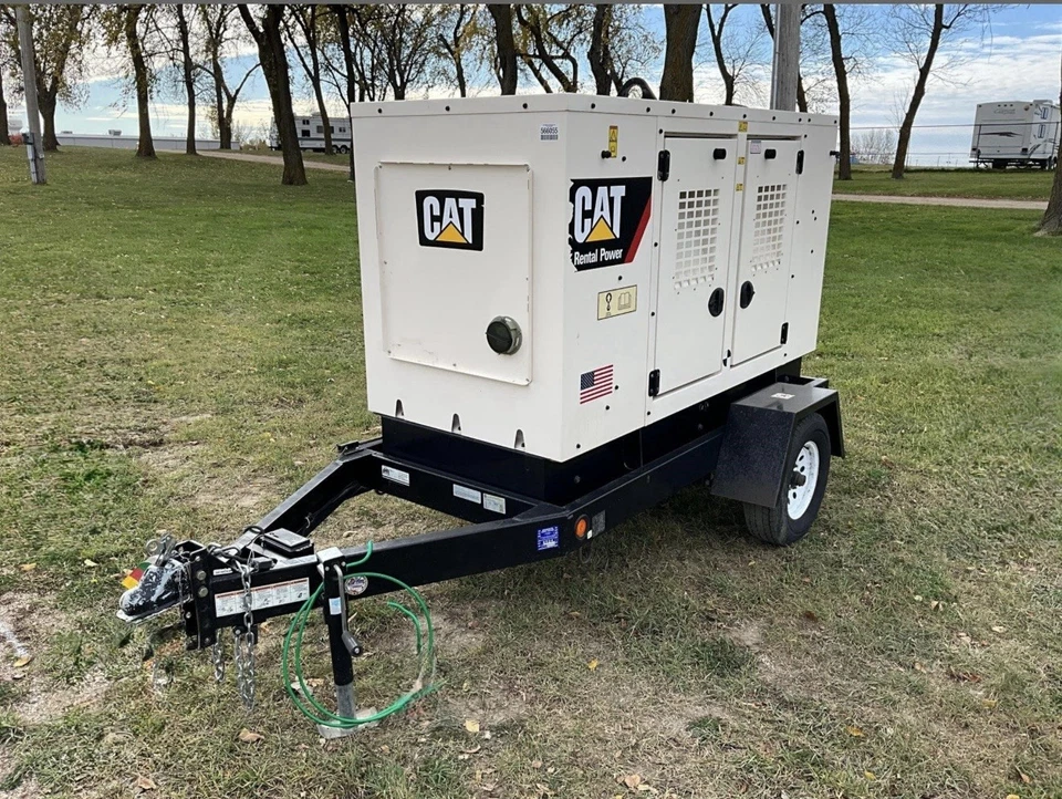 Generador diésel Caterpillar 2020 XQ35 3900 ¡¡¡Muy pocas horas!!!! Foto 4 de 4