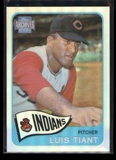 2001 Topps Archives Reserve Luis Tiant #79 Refractor