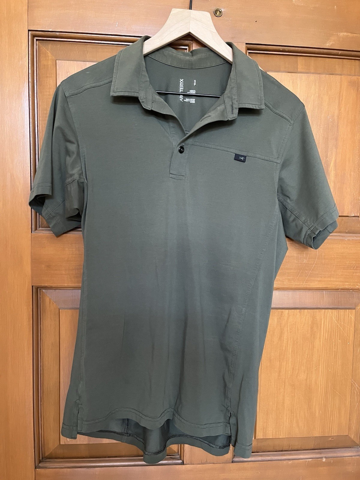 Polo Arc'teryx uomo piccola verde performance