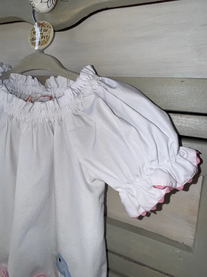 Vestido para bebé niña 12M blanco con detalles de pájaro y botón de Southern Tots Foto 4 de 4