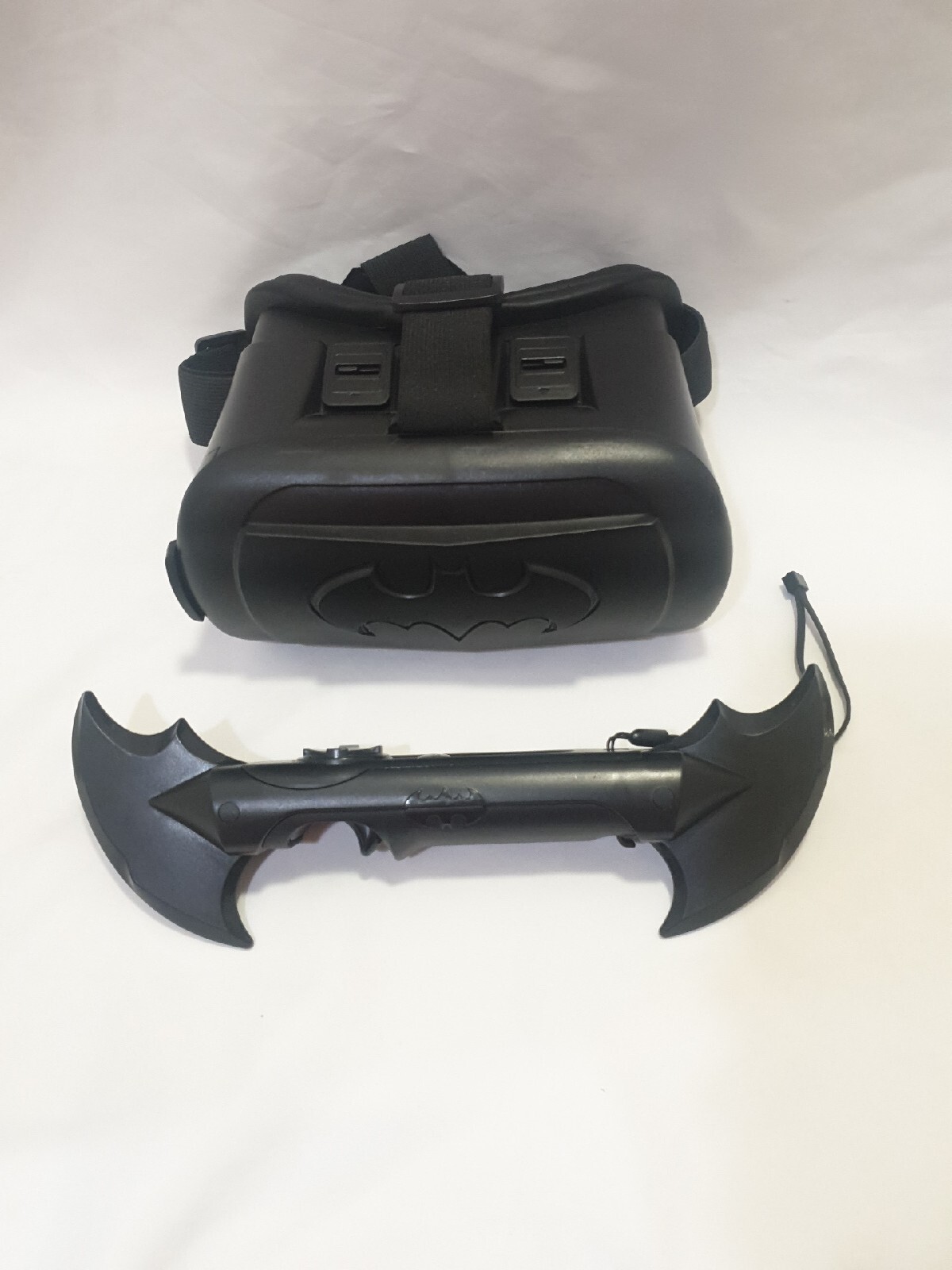 Batman VRSE VR Headset with Batarang Controller for Nintendo Switch-image