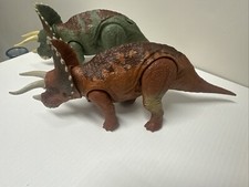 Jurassic World Roarivores 2 Triceratops Electronic Dinosaur Figure Mattel 2017