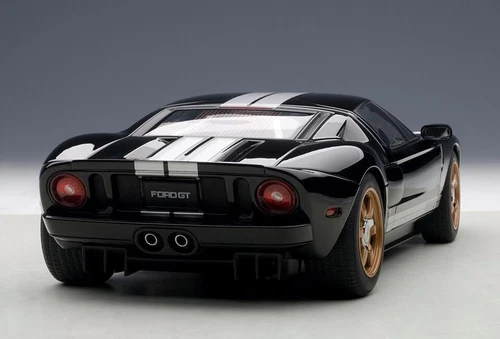 AUTOart 1/18 Ford GT 2004 Diecast 73023 black w/ white stripes Car Model NEW - Picture 3 of 8