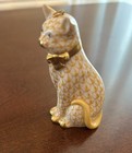 Herend Ornament Sitting Cat w Gold Bow 3.5" Butterscotch Fishnet First Edition