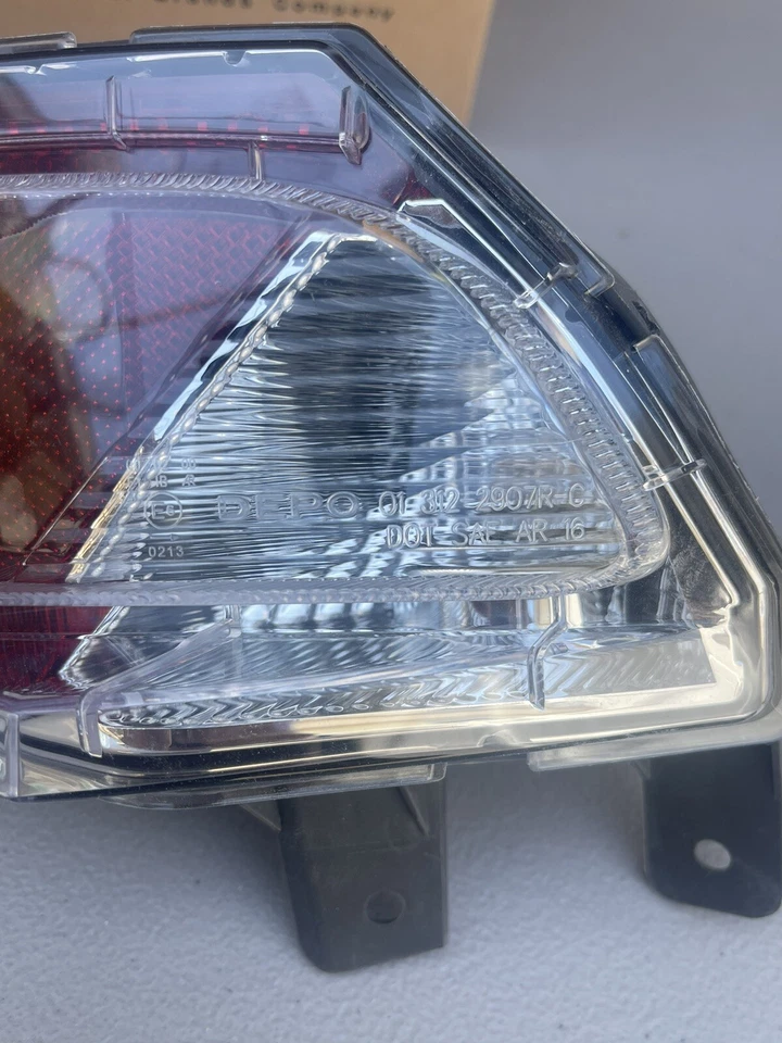 Refletor de Passageiro Compatível com 16-18 Toyota RAV4 América do Norte Construído, CAPA CERTIFICADO - Imagem 3 de 4