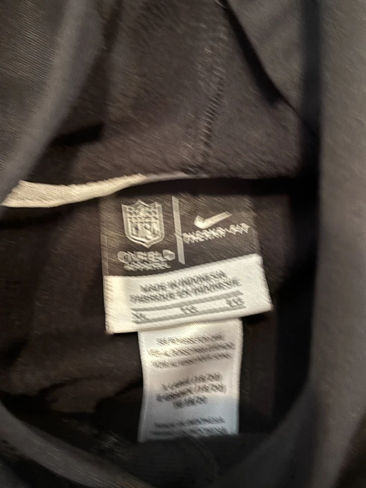 Nike Therma Fit NFL Arizona Cardinals Black Team Hoodie Pullover Youth Size XL - Image 3 of 4