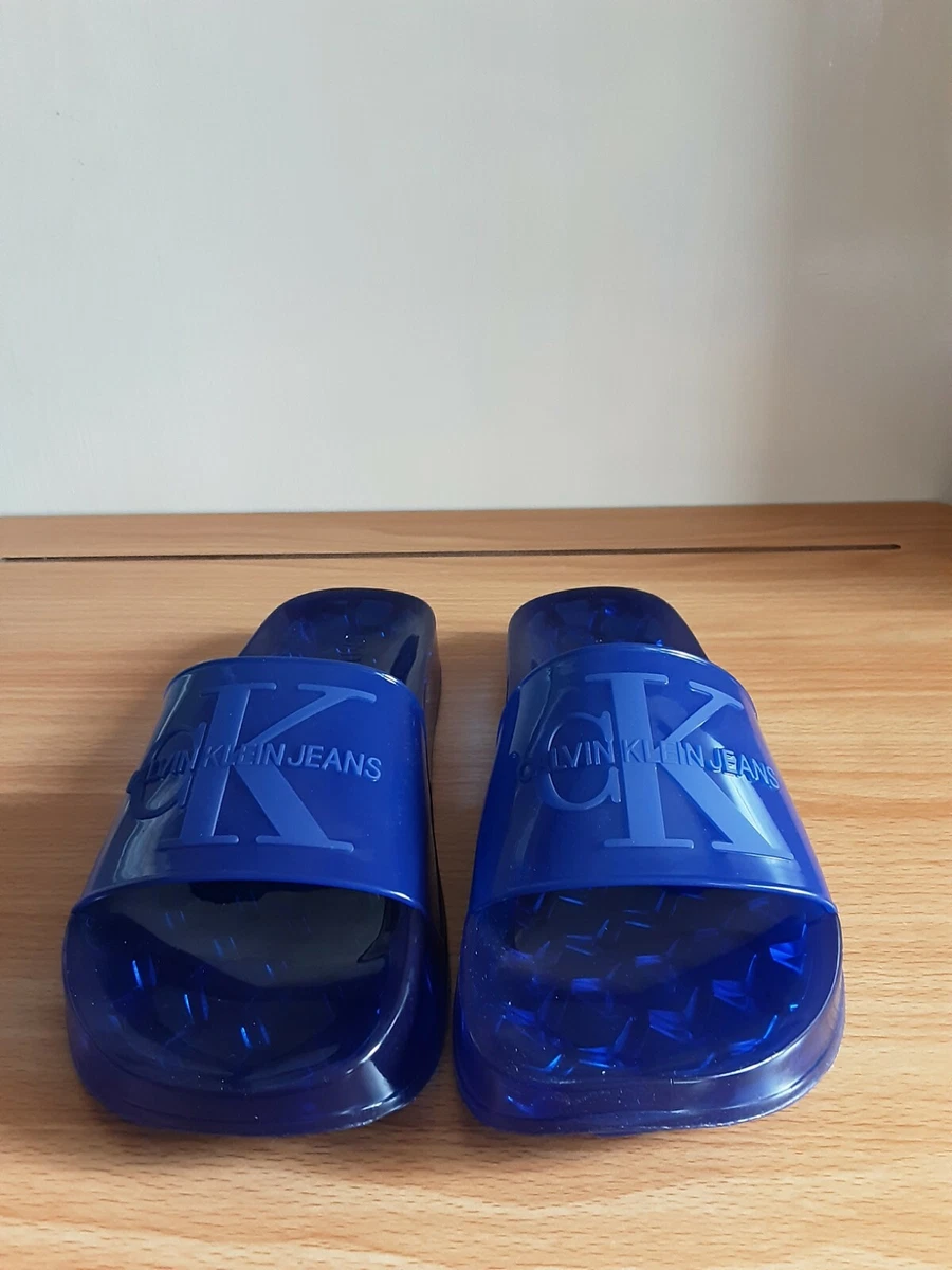Calvin klein sliders size 7 clearance