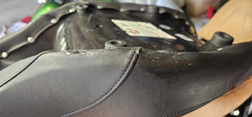 Mustang 79603靠背座椅 — 第 2/3 张图片