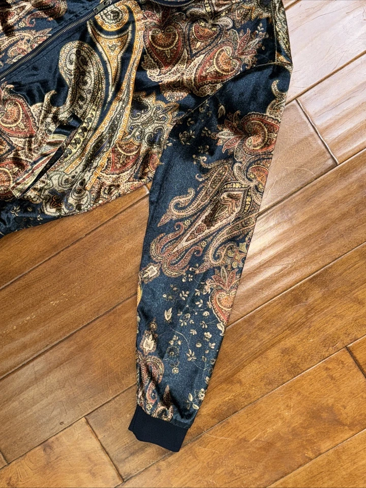 Chaqueta Bomber Zara Hombre Terciopelo Paisley Para Hombre Grande Cremallera Terciopelo Exótica Multicolor Foto 4 de 4