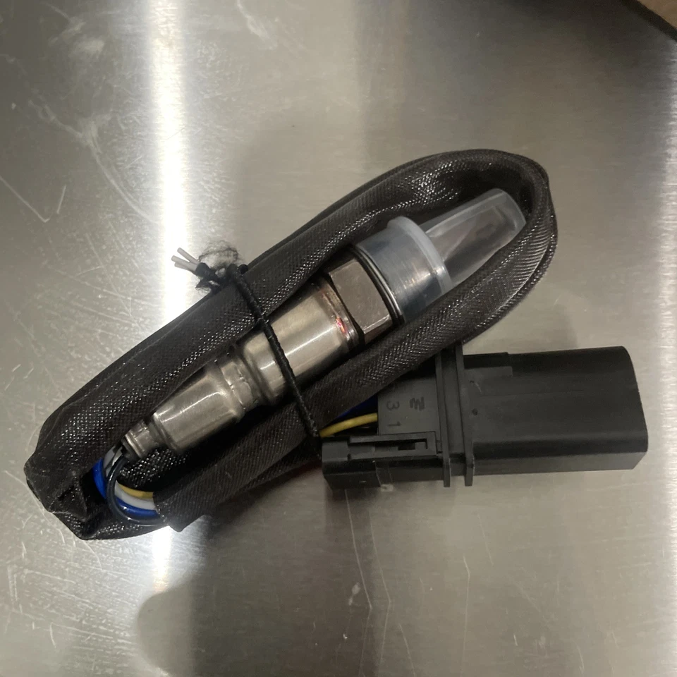 BOSCH 18052 Bosch Wide-band Oxygen Sensor UPC 00028851180528 Foto 2 de 3