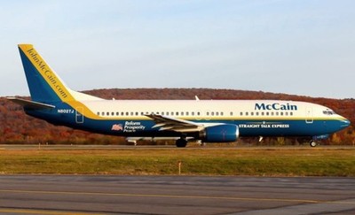 Boeing 737-400 B-737 John McCain USA Desk Wood Airplane New Model Small 1/100