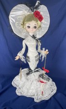 Hello Dolly Big Eyed Bradley Doll Carol Channing 1977 White Lace Dress Earrings