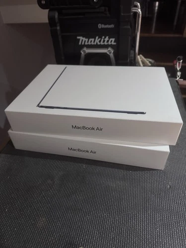 Apple MacBook Air 13" (2020) M1 8GB RAM 256GB SSD Silver macOS