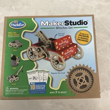ThinkFun Maker Studio Winches Building Set NE...