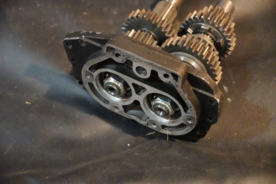 Juego de engranajes OEM puerta trampa 87-06 Harley transmisión de 5 velocidades 35077-87 Foto 3 de 4