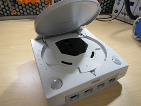 SEGA Dreamcast Console only, New Caps, Battery, Fuse Working GD Rom Very Clean!!