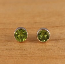 Natural Peridot Solid 925 Sterling Silver Round Stud 8mm Earrings Gift Boxed