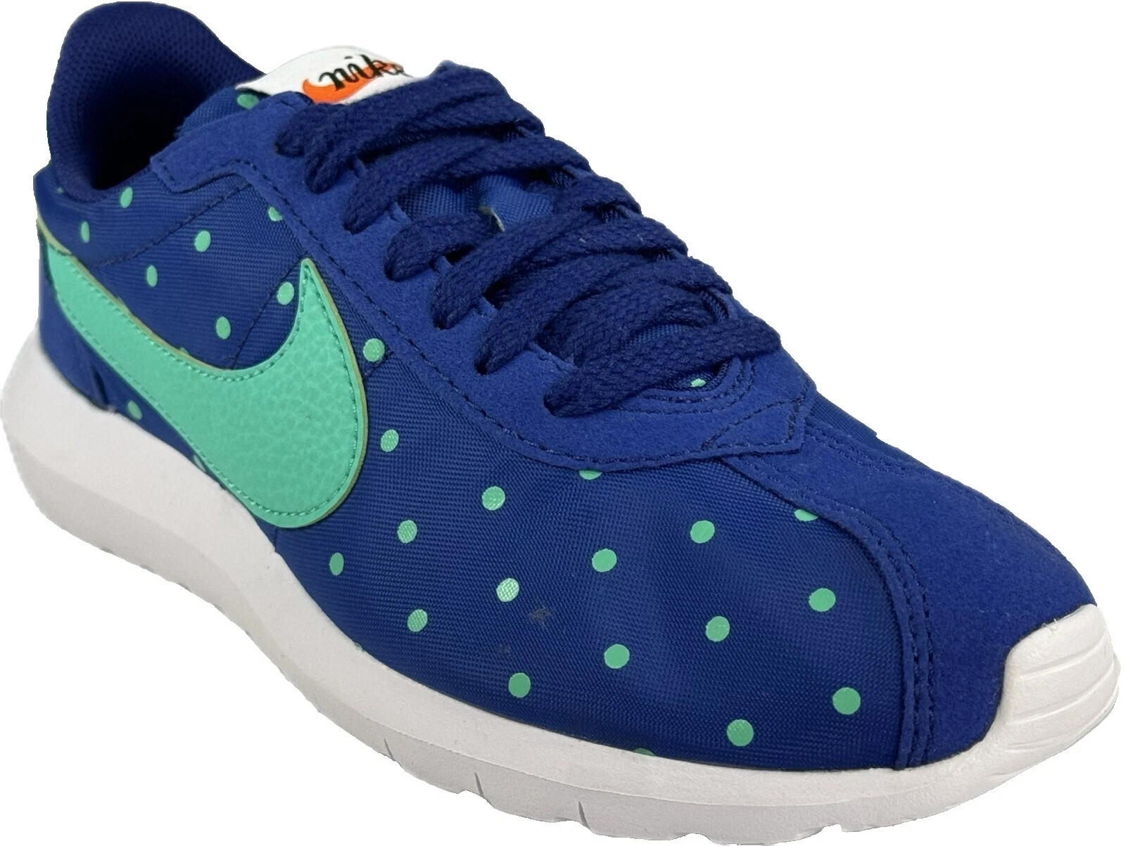 Tênis esportivo Nike Bolinhas Brancas Para Mulheres