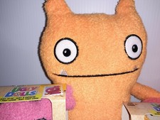 5 Ugly Dolls. The 2 large ones are pre-owned . The 3 small ones are new .
