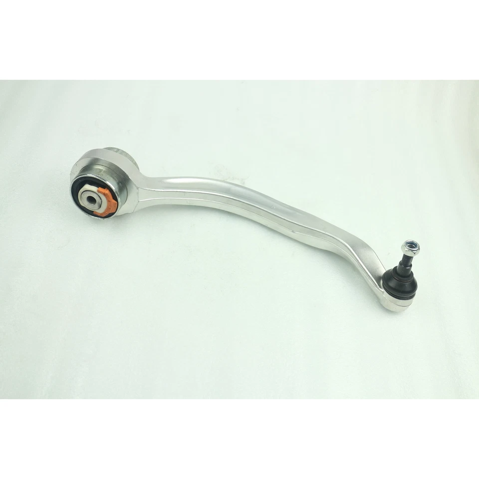 NUEVO par de brazos de control inferiores delanteros aptos para Audi A4 A6 A8 Quattro S4 S Passat Foto 3 de 4