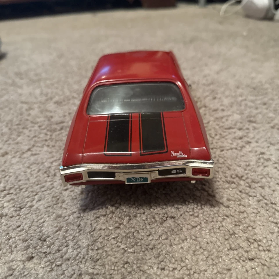Vintage Classic Metal Works 1970 SS 454 Chevy Chevelle Die Cast Car   - Image 4 of 4