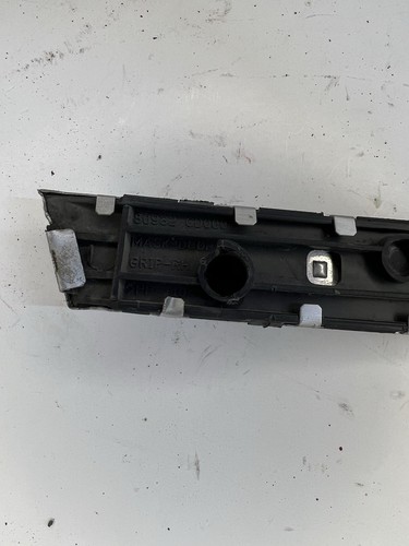 03-06 Nissan 350Z Passenger Right Door Grip pull Handle Trim OEM 80932 CD000 - Picture 4 of 4