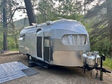 1951 Silver Streak Clipper vintage camper trailer 22 ft---Fully Renovated!
