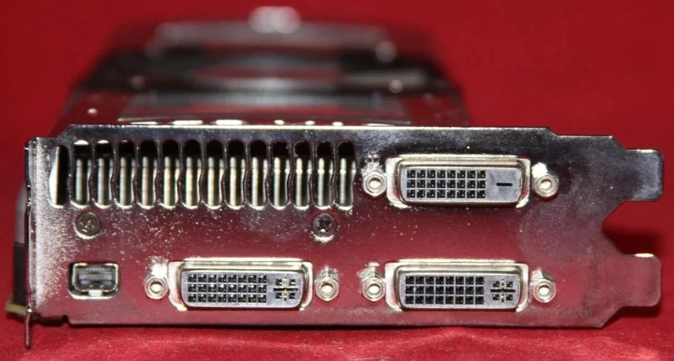 EVGA Nvidia GeForce GTX 690, 4GB 512BIT GDDR5, PCI Express 3.0 x16 Graphics Card - Image 2 of 4