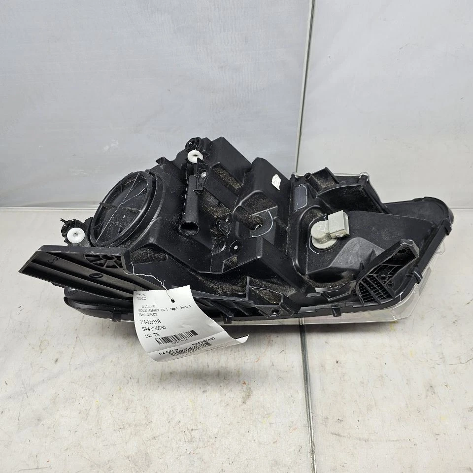 2016-2024 Chevrolet Camaro OEM HID Right Passenger Headlight 84364824 - Image 4 of 4