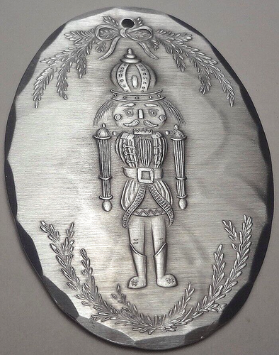 Unique WENDELL AUGUST forge NUTCRACKER ORNAMENT signed BILL KNECHT-COMPLETE -MIB - Picture 2 of 10