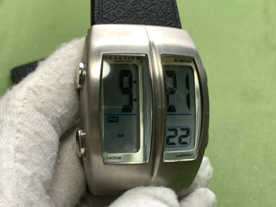 NEW REACTION TM KENNETH COLE A126-03-RK5051 LCD S/S QUARTZ MEN'S WATCH - image 2 of 4