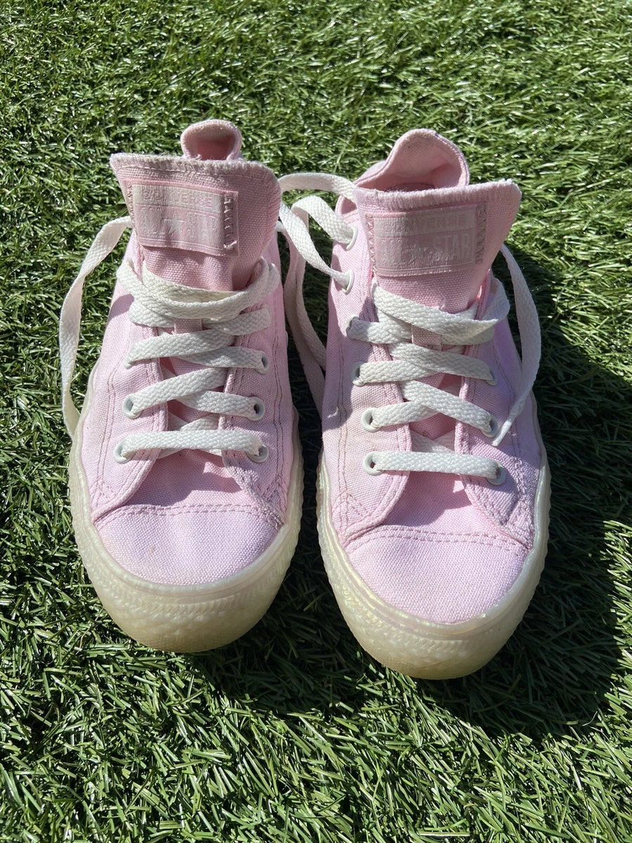 Pastel pink converse shoes size 4 with pearlescent bumpers Low