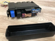 INFINITI G35 OEM FRONT UNDER HOOD ENGINE DISTRIBUTION FUSE BOX RELAY 2003-2007 4