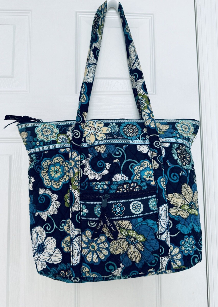 Vera Bradley Women display picture 1