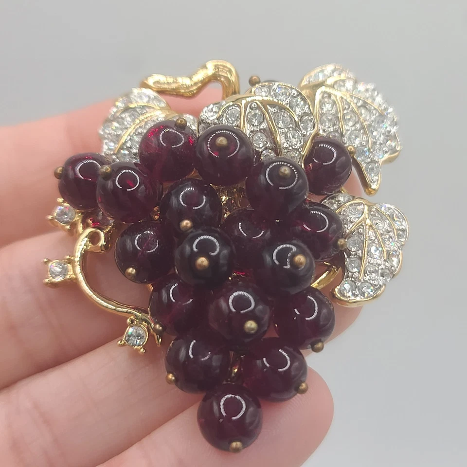 Broche Colección Glamour Uvas Nolan Miller Firmado Foto 3 de 4