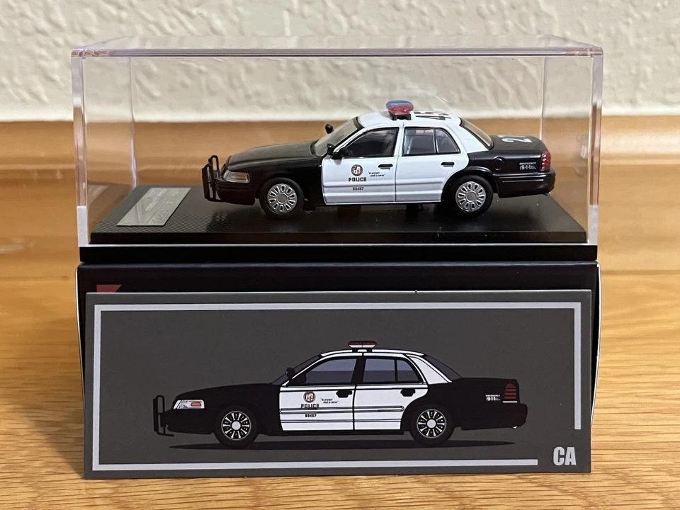 Rollin 1:64 Ford Crown Victoria Police Interceptor LAPD Los Angeles Police Dept - Image 2 of 4