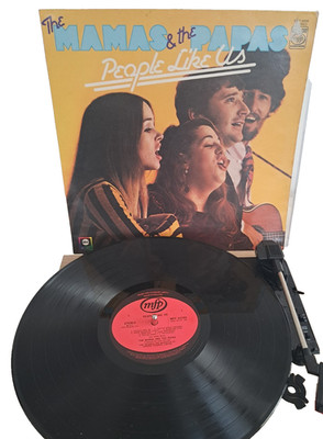 THE MAMAS & PAPAS - PEOPLE LIKE US VINYL LP 1971 MFP 50299 VINYL VG £9.99