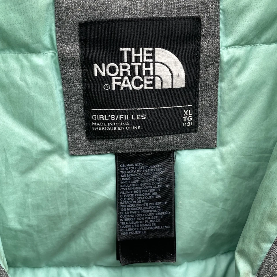 Chaqueta acolchada North Face plumón de ganso Hyvent 550 para niña XL capucha de piel exterior invierno Foto 4 de 4