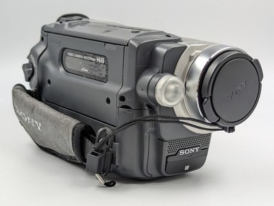Sony CCD-TRV208E Camcorder 560x Digital Zoom- Gebraucht, Aktiv, Hat Kratzern