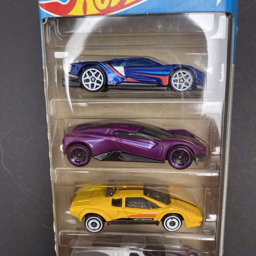 Paquete de 5 Hot Wheels Salón del Automóvil Ford GT Lamborghini Countach Aston Martin Nuevo - Imagen 2 de 4