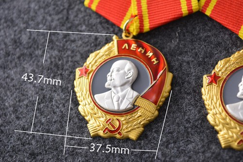 Metal CCCP Badge Russian USSR Order Of Lenin WW2 Period Soviet Patriotism Gold