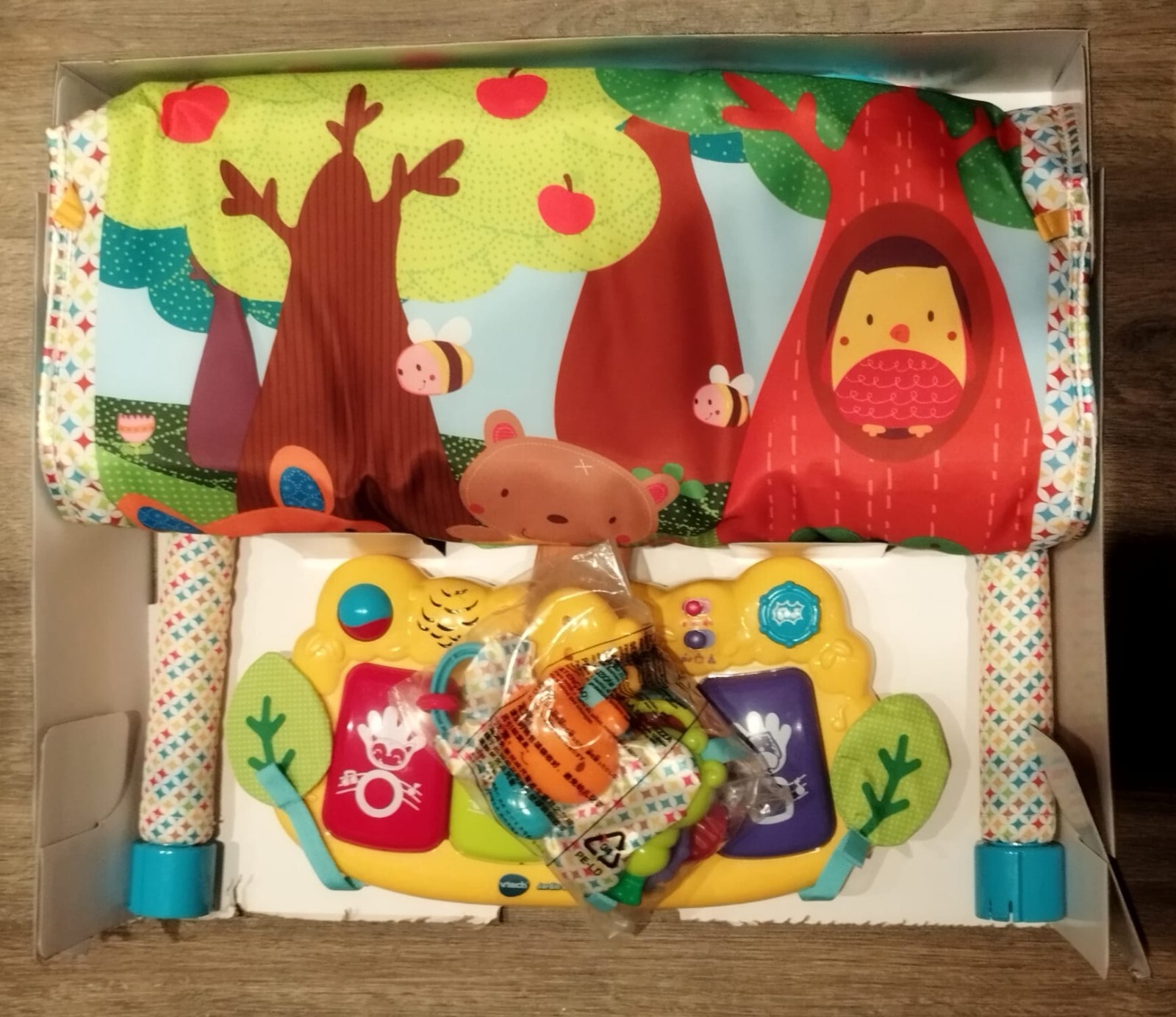 VTech Baby Mat, French Edition, Little Friendlies Glow and Giggle