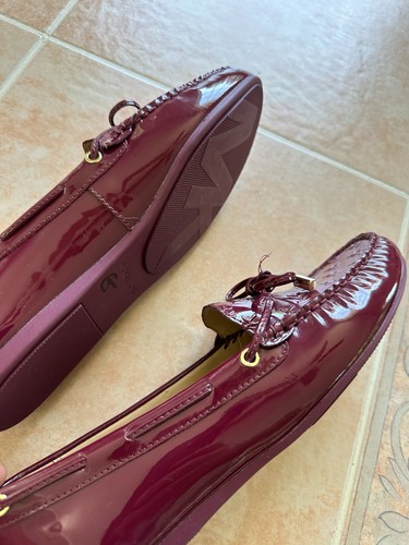 Michael Kors EINMAL GETRAGEN Sutton Mokassins flache Halbschuhe Lackleder dunkelbeere 8,5 M - Bild 2 von 12
