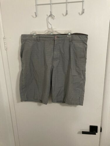 O'Neill Men's Plaid Shorts, Light Grey, Size 40