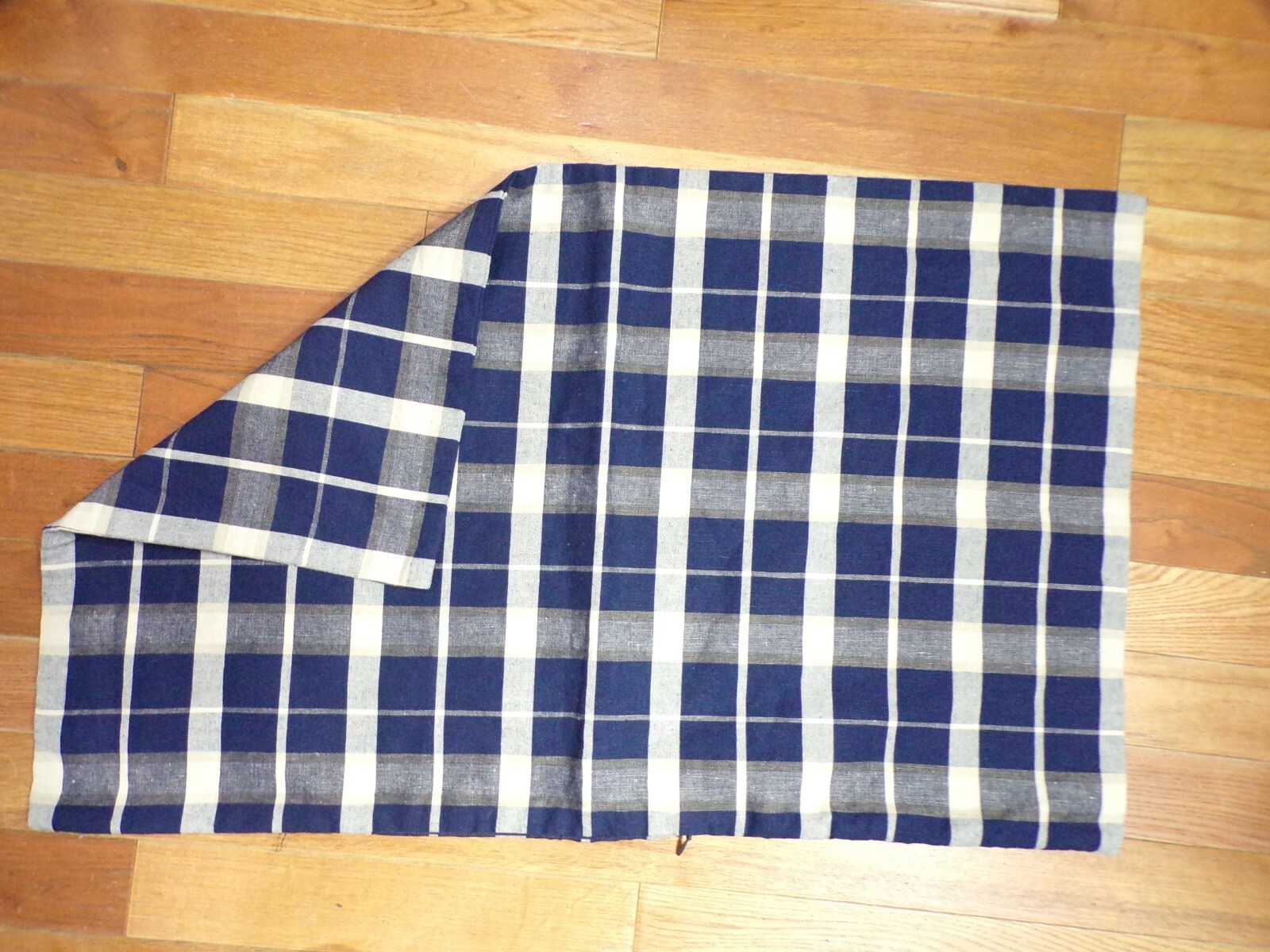 Picture 2 of 2