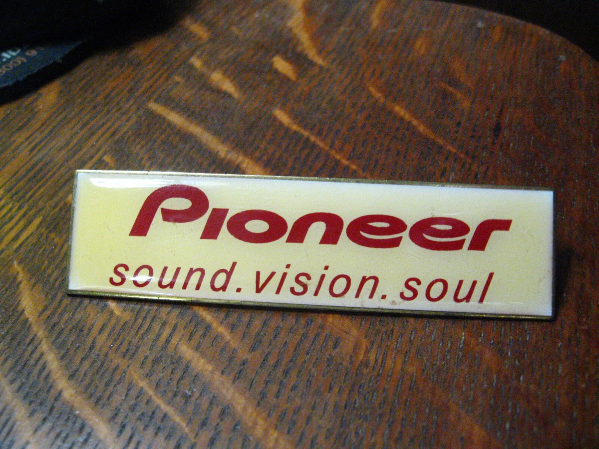 テレビ Pioneer sound. Vision. soul Pioneer Sound Vision Soul Vintage Lapel Pin - Electronics