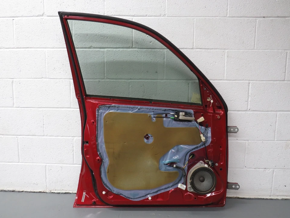 2001-2005 TOYOTA RAV4 LEFT SIDE FRONT DOOR SEMI COMPLETE (OEM) Foto 2 de 4